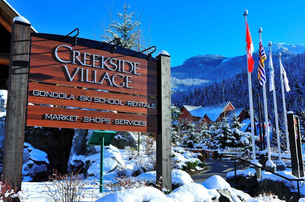 Hotel Lodging Ovations Whistler Exterior foto