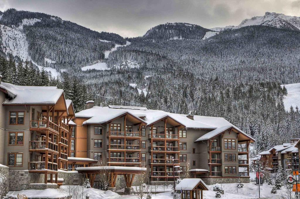 Hotel Lodging Ovations Whistler Exterior foto
